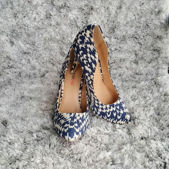 JustFab Shoes - JustFab Houndstooth Pointed Toe Stiletto Heel 7.5M